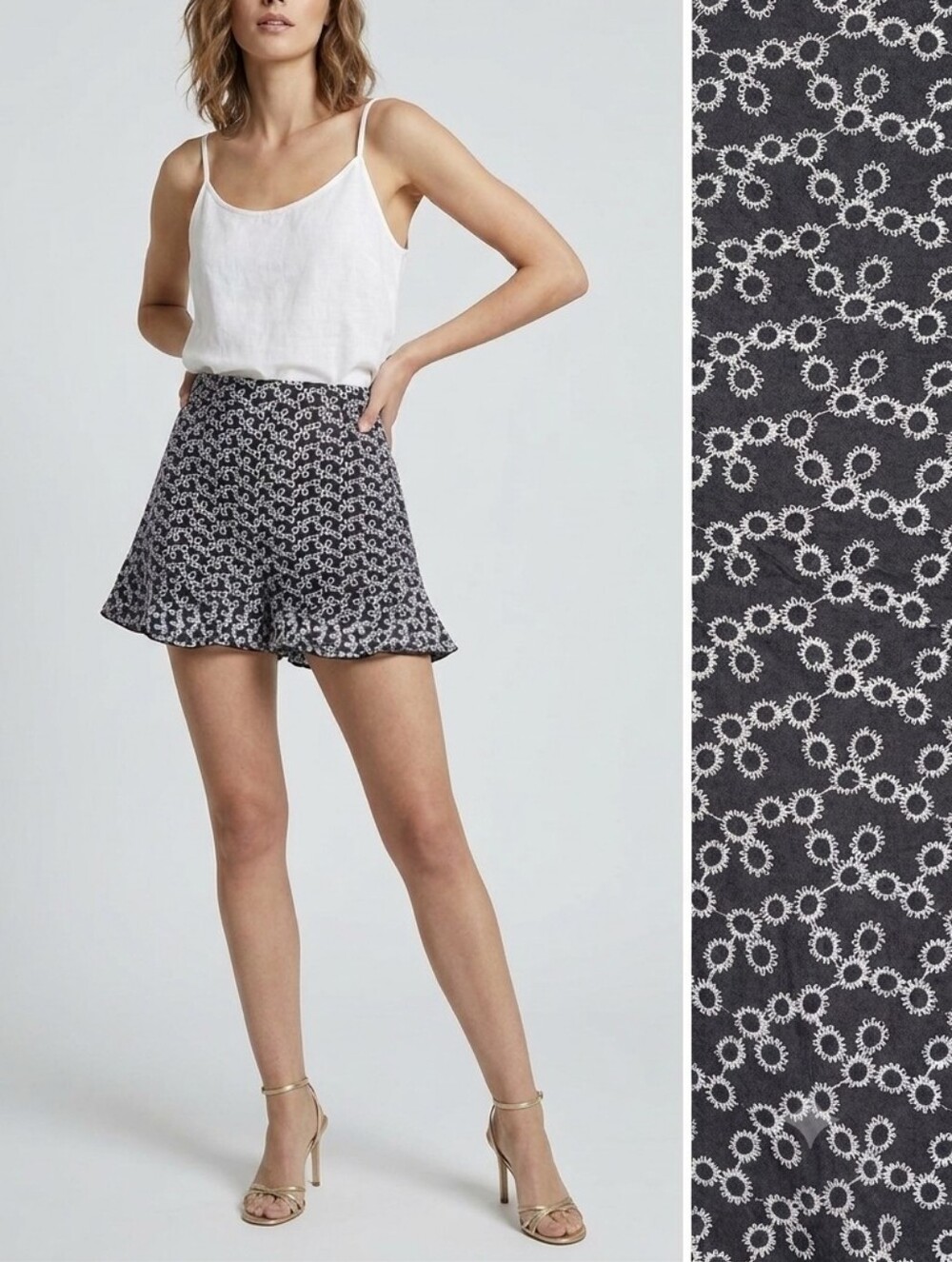 Keepsake The Label Navy & Ivory Embroidered Blossom Ruffle-Hem Shorts Womens L